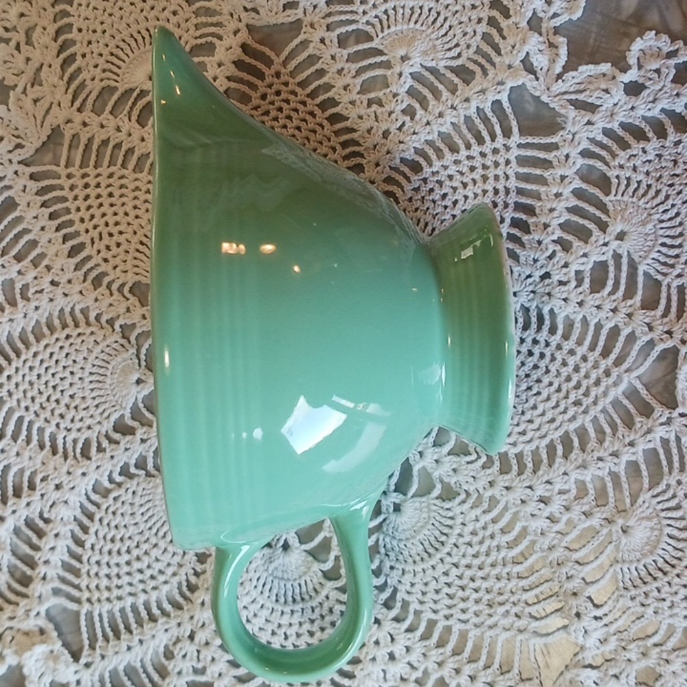 Fiesta~ 7 oz. creamer- Sea Mist color? - Picture 3 of 4